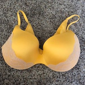 Victoria’s Secret bra